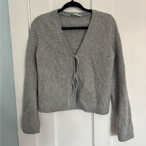Abercrombie & Fitch Light Gray Tie-Front V-Neck Cardigan